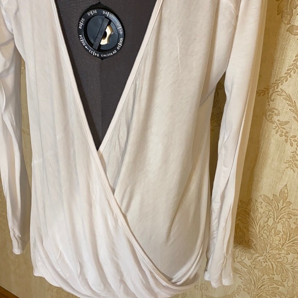 Zyia Active Namaste White Open Back Top S - Picture 3 of 8